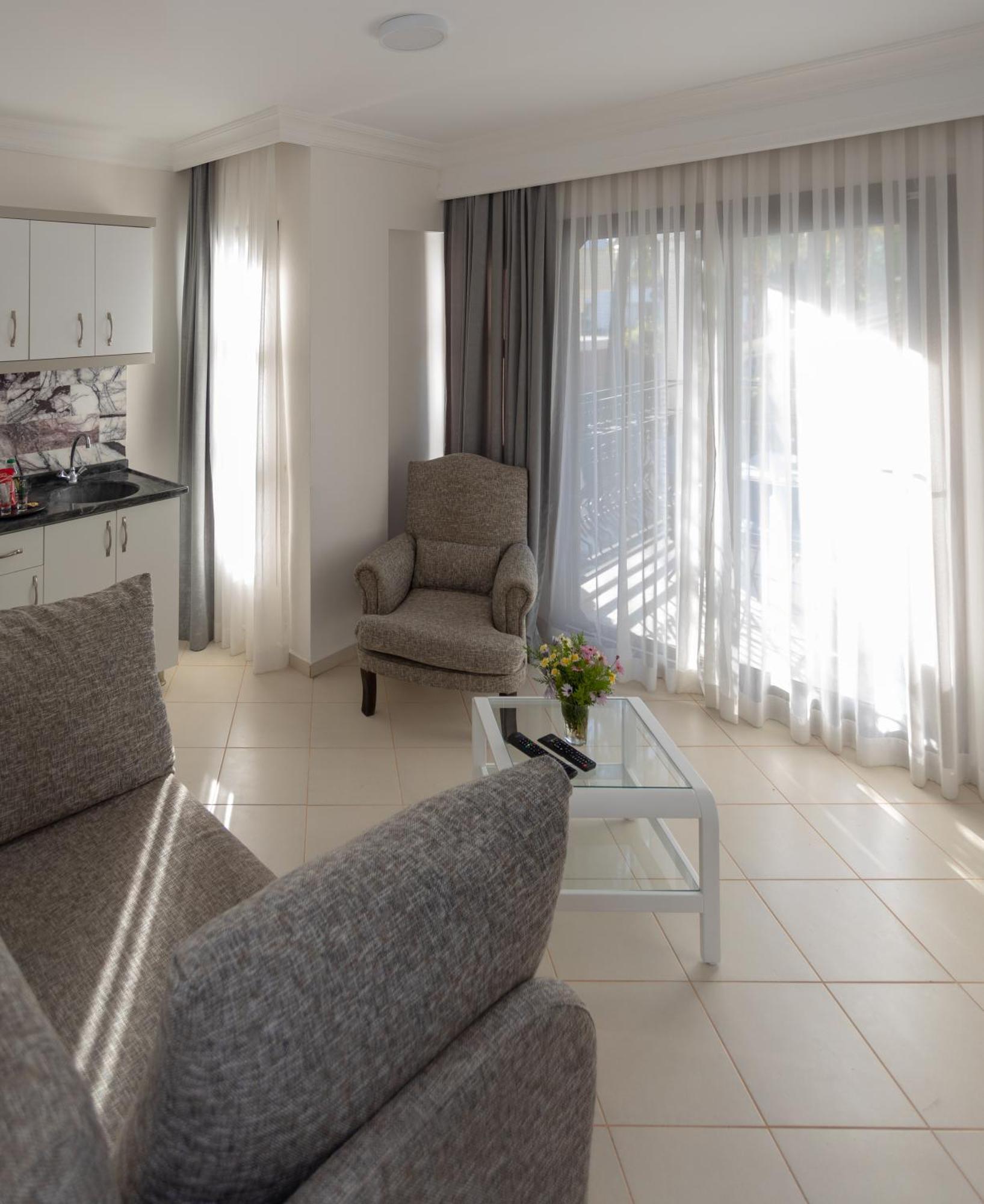 מרמריס Mitos Apartments מראה חיצוני תמונה