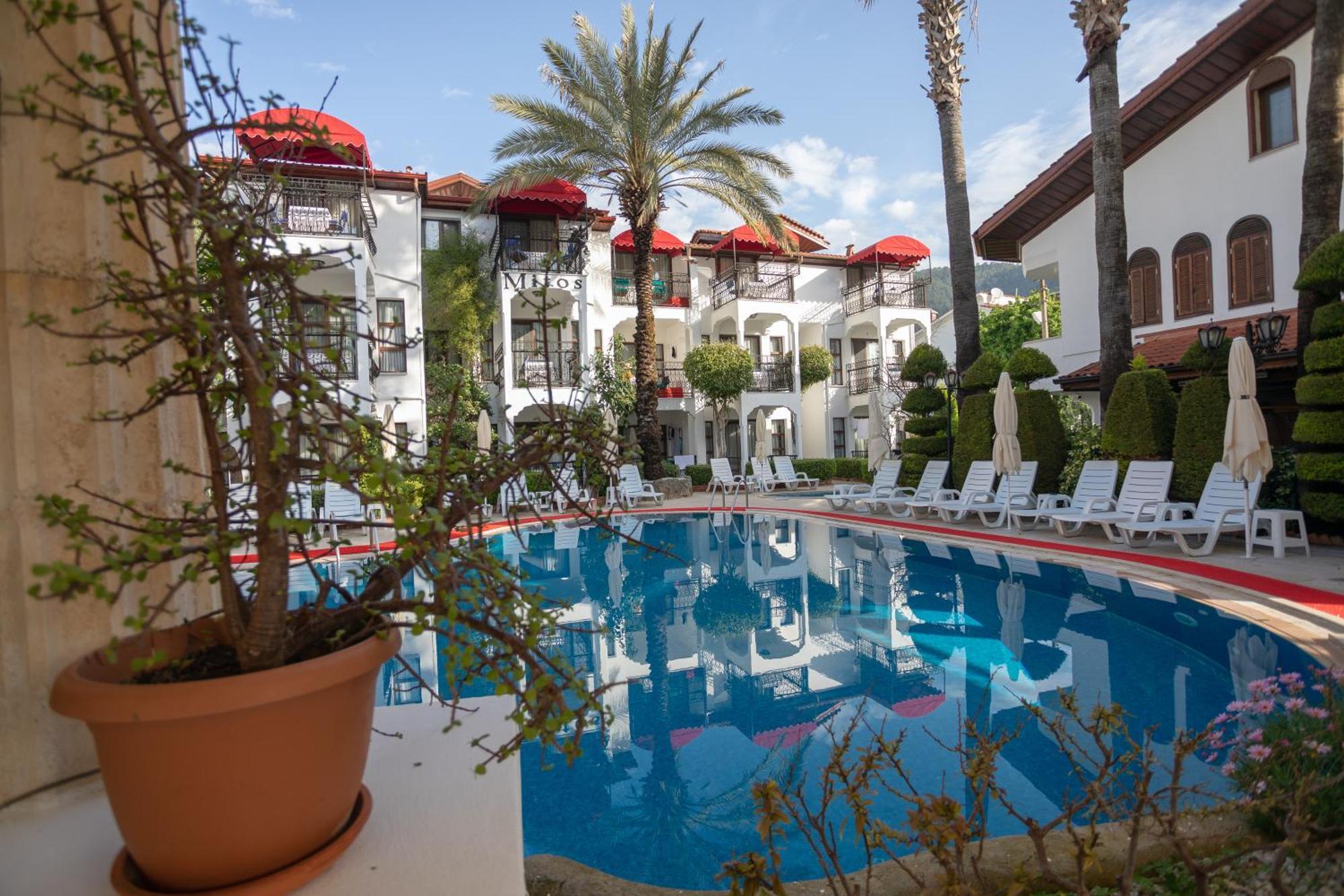 מרמריס Mitos Apartments מראה חיצוני תמונה